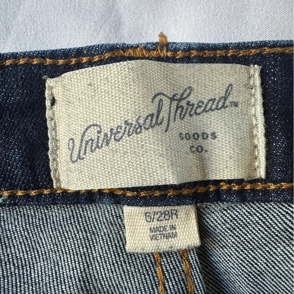 Universal Thread Dark Blue Skinny Jeans - Picture 5 of 6